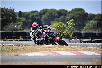 johann_zarco_test_circuit_du_mistral_2010_014.JPG
