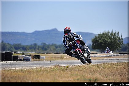 johann_zarco_test_circuit_du_mistral_2010_022.JPG