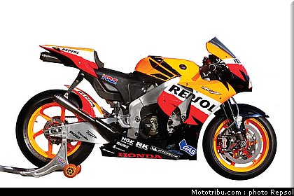 003_honda_repsol_rc212v_2008_dani_pedrosa.jpg