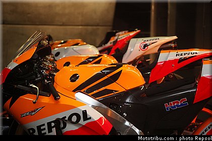 011_honda_repsol_dani_pedrosa_13.jpg