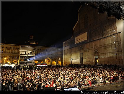 ducati_night_2011_004.JPG