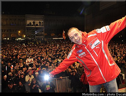 ducati_night_2011_012.JPG