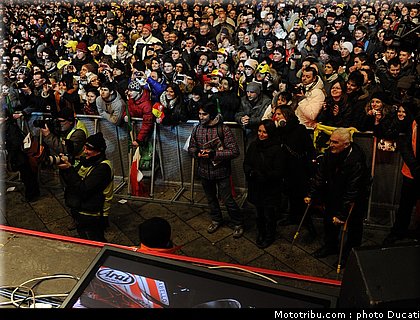 ducati_night_2011_014.JPG