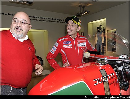 ducati_night_2011_063.JPG
