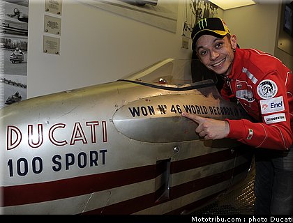ducati_night_2011_064.JPG