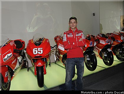 ducati_night_2011_067.JPG