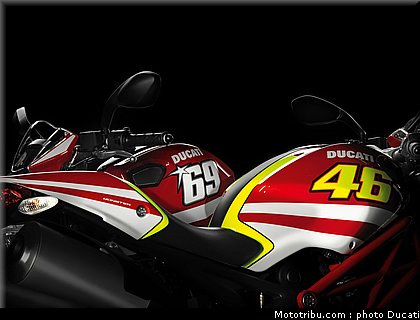 ducati_night_2011_069.jpg