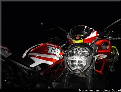 ducati_night_2011_071.jpg
