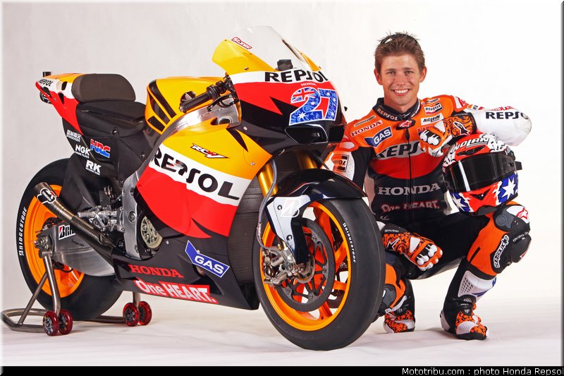 005_honda_repsol_hrc_2011_stoner_03_005