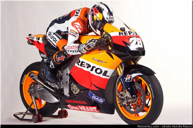 017_honda_repsol_hrc_2011_pedrosa_02_017