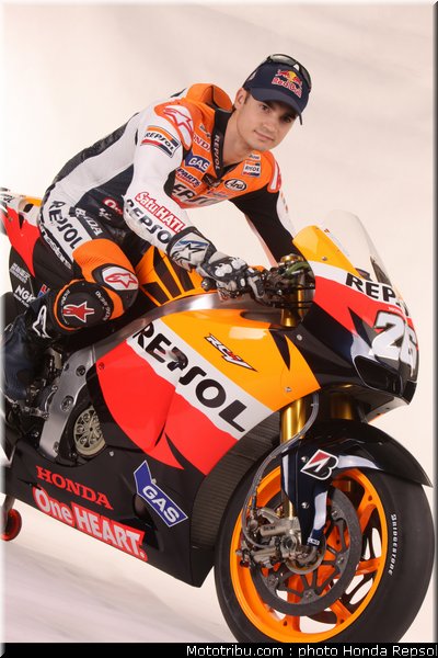 026_honda_repsol_hrc_2011_pedrosa_11_026