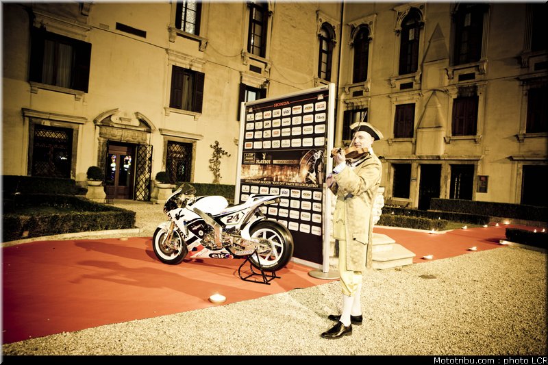 motogp_team_lcr_2011_005