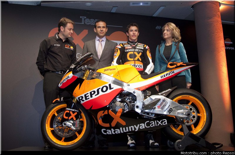 moto2_2011_marquez_repsol_009