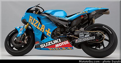 motogp_2011_team_suzuki_rizla+_005.jpg
