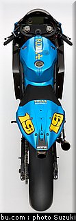 motogp_2011_team_suzuki_rizla+_008.jpg