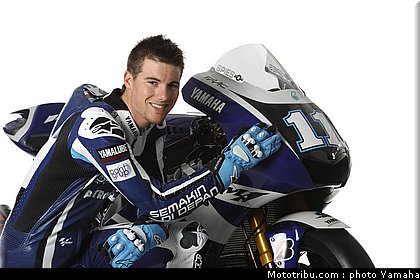 motogp_yamaha_racing_team_2011_spies_13.jpg