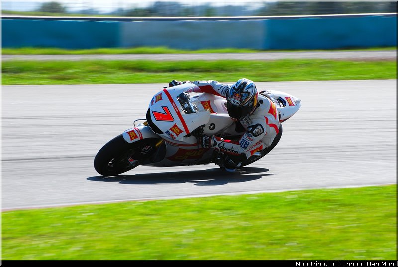 motogp_test_malaisie_2011_aoyama_2