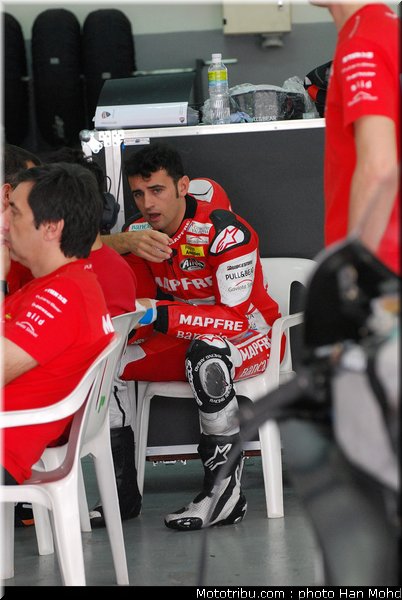 motogp_test_malaisie_2011_barbera_3