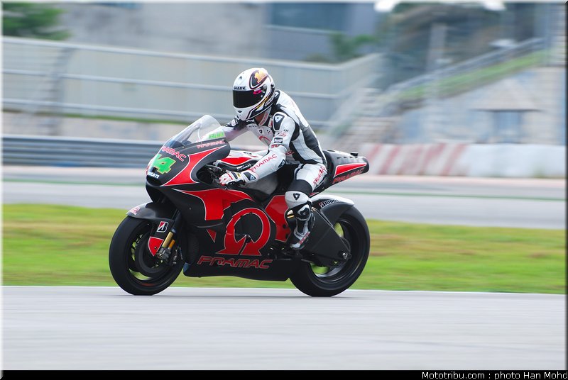 motogp_test_malaisie_2011_depuniet_08