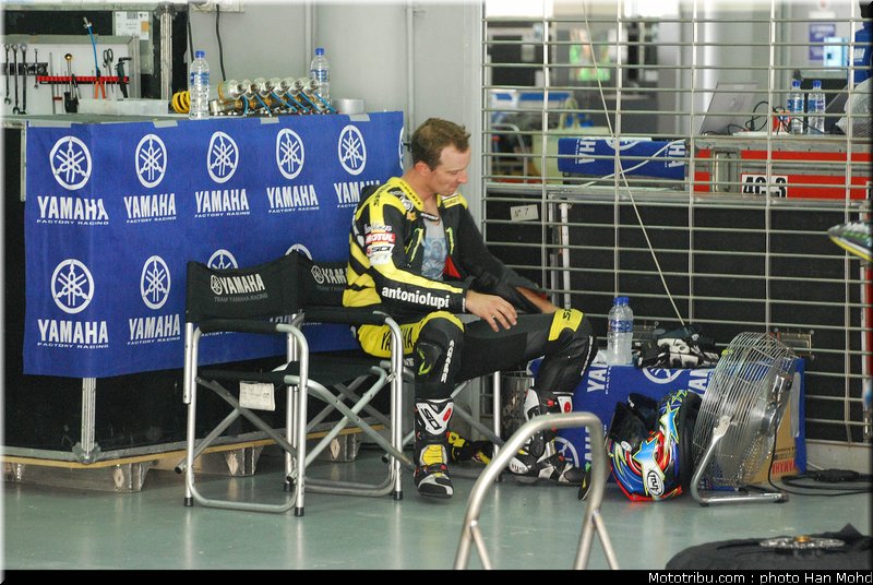 motogp_test_malaisie_2011_edwards_1