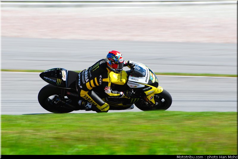 motogp_test_malaisie_2011_edwards_2