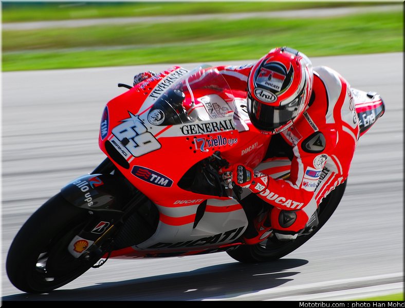 motogp_test_malaisie_2011_hayden_01