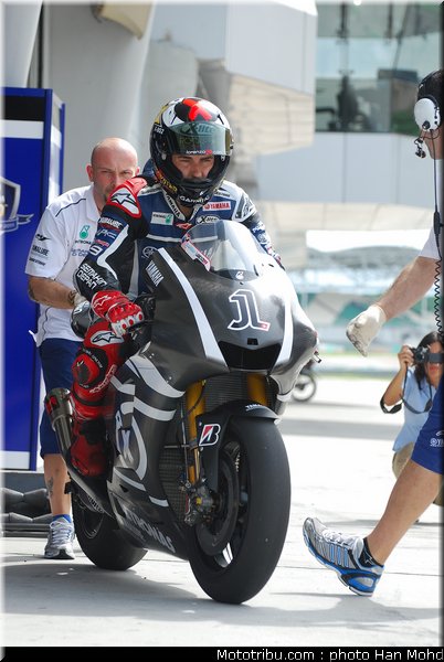 motogp_test_malaisie_2011_lorenzo_11