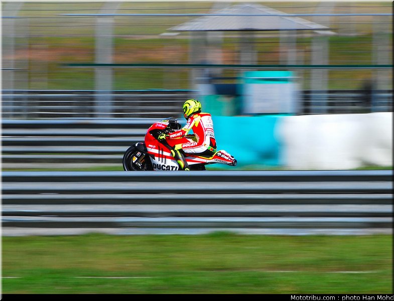 motogp_test_malaisie_2011_rossi_04