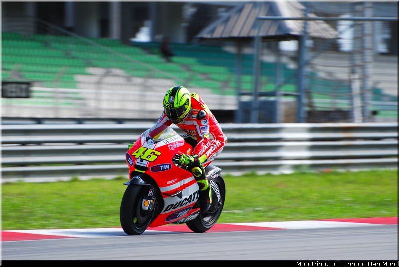 motogp_test_malaisie_2011_rossi_13