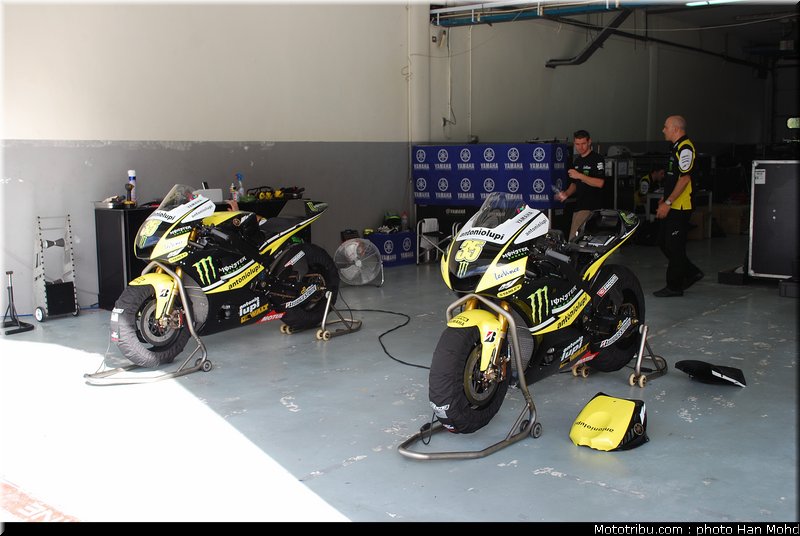 motogp_test_malaisie_2011_tech3_2