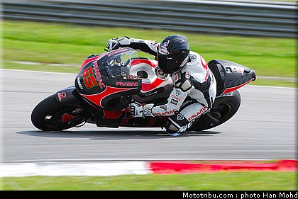 motogp_test_malaisie_2011_capirossi_4.JPG