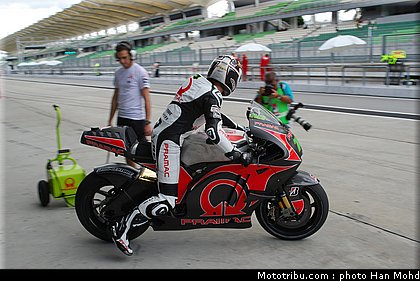 motogp_test_malaisie_2011_depuniet_18.JPG