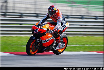 motogp_test_malaisie_2011_dovizioso_01.JPG