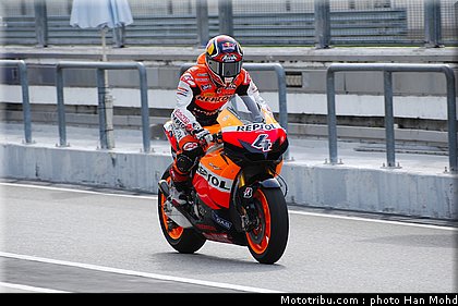 motogp_test_malaisie_2011_dovizioso_11.JPG