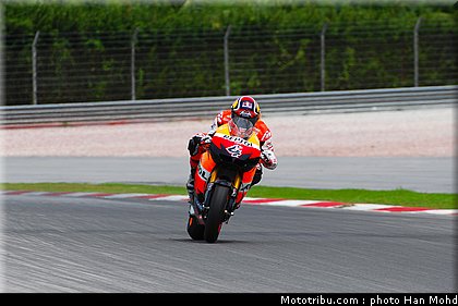 motogp_test_malaisie_2011_dovizioso_12.JPG