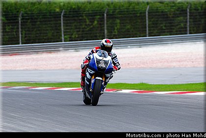 motogp_test_malaisie_2011_lorenzo_13.JPG