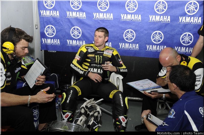 motogp_test_malaisie_2011_crutchlow_05
