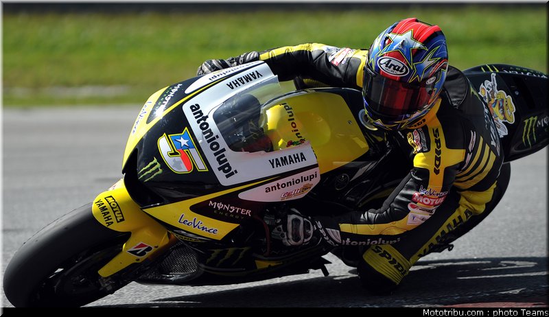 motogp_test_malaisie_2011_edwards_03
