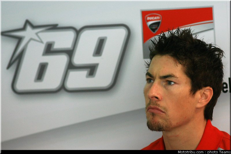 motogp_test_malaisie_2011_hayden_12