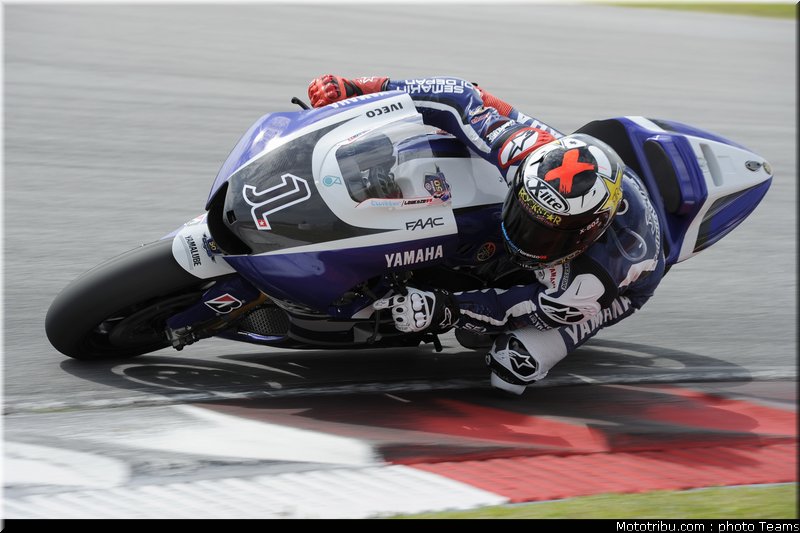 motogp_test_malaisie_2011_lorenzo_11