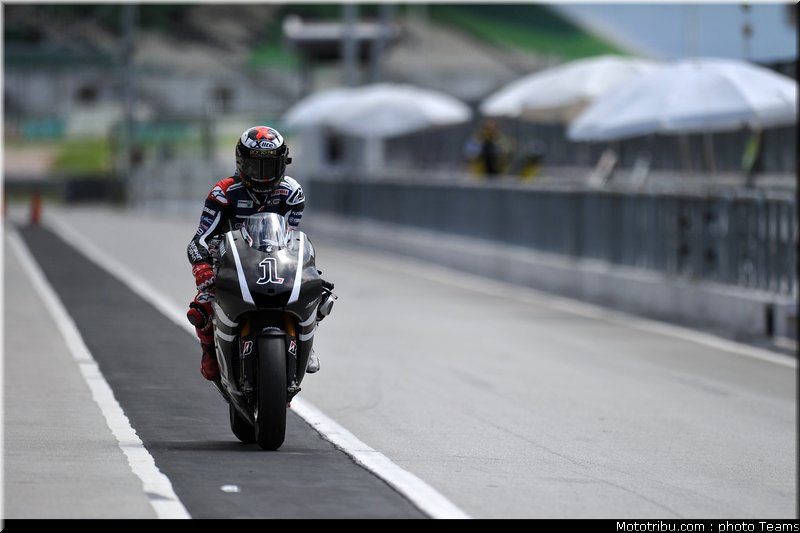 motogp_test_malaisie_2011_lorenzo_18
