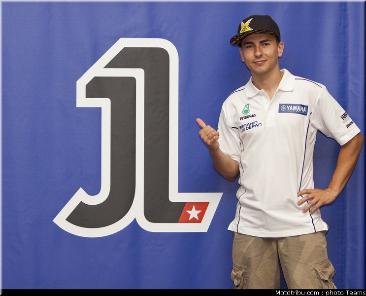 motogp_test_malaisie_2011_lorenzo_22