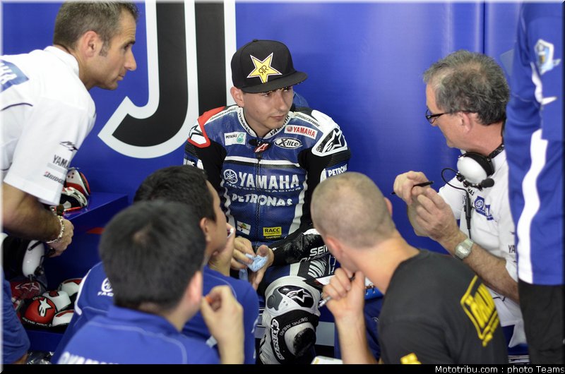 motogp_test_malaisie_2011_lorenzo_26