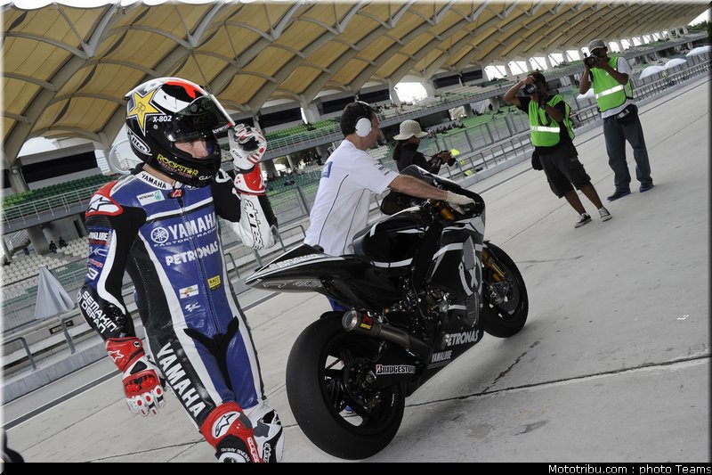 motogp_test_malaisie_2011_lorenzo_35