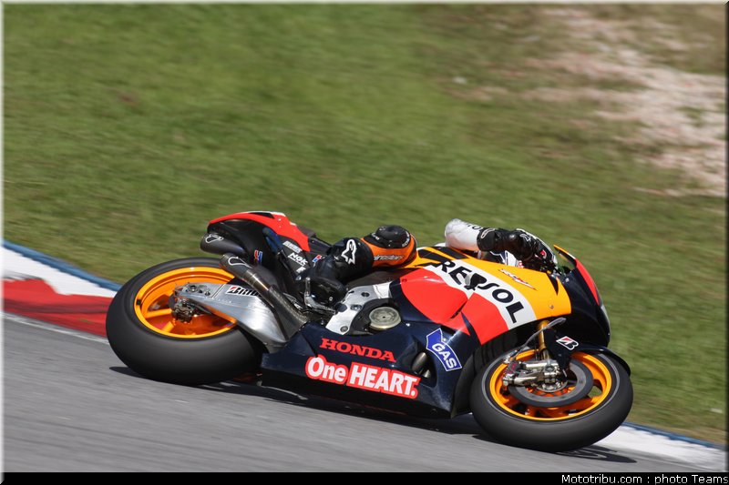 motogp_test_malaisie_2011_pedrosa_04