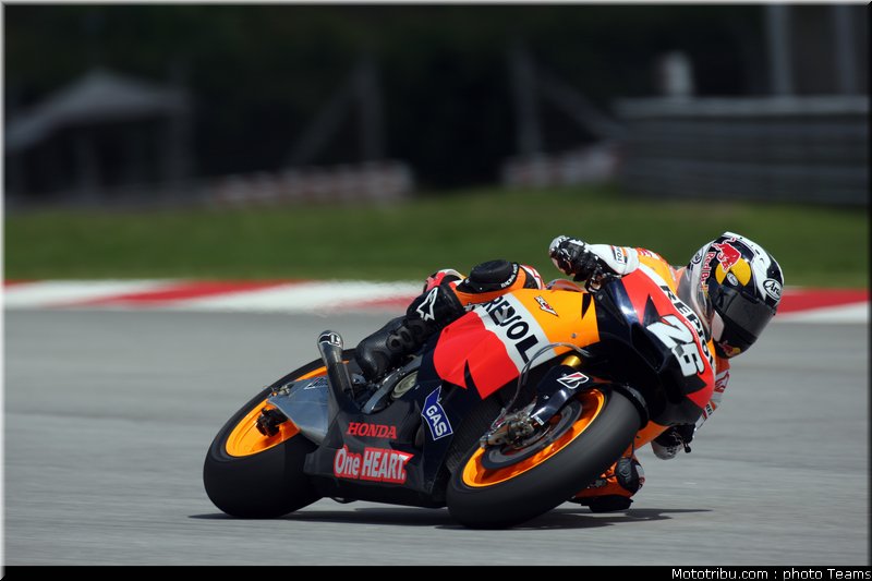 motogp_test_malaisie_2011_pedrosa_07