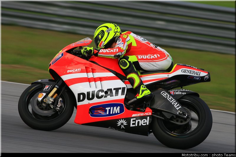 motogp_test_malaisie_2011_rossi_15