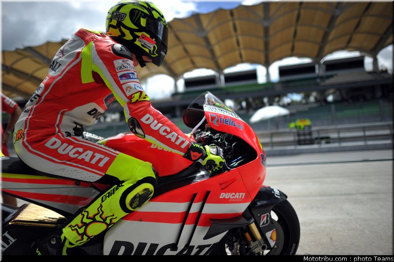 motogp_test_malaisie_2011_rossi_29