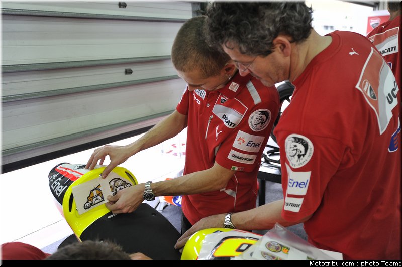 motogp_test_malaisie_2011_rossi_43