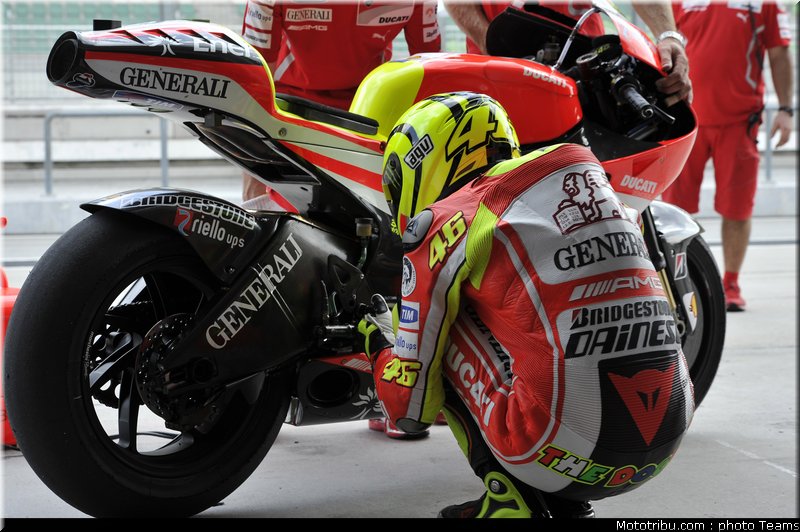 motogp_test_malaisie_2011_rossi_52